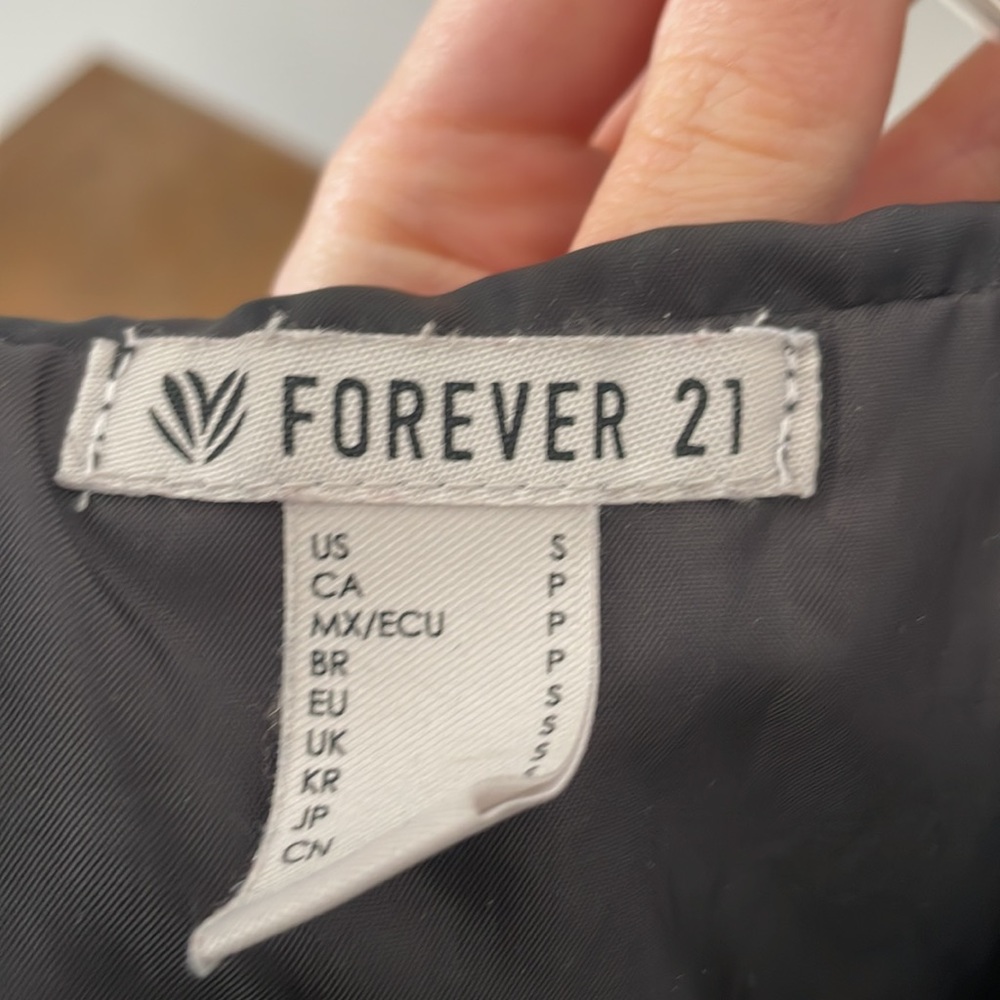 Wind Breaker Jacket - Picture 5 of 5
